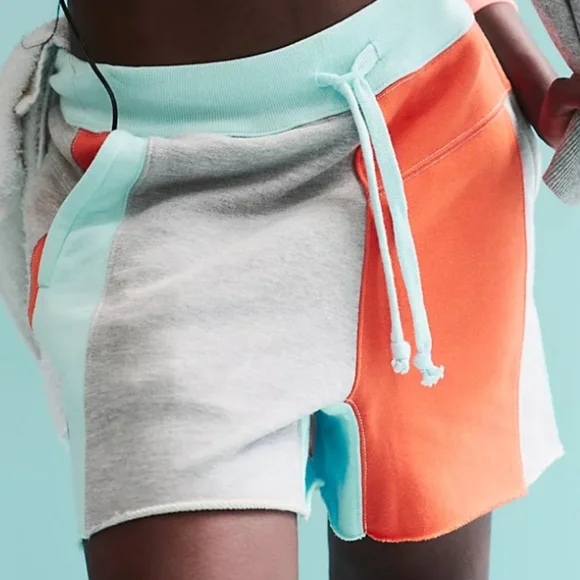 Free people Piece of me Pullover and matching shorts - Picture 6 of 6